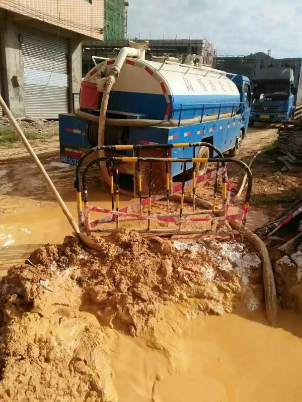 宏伟工地淤泥清淤